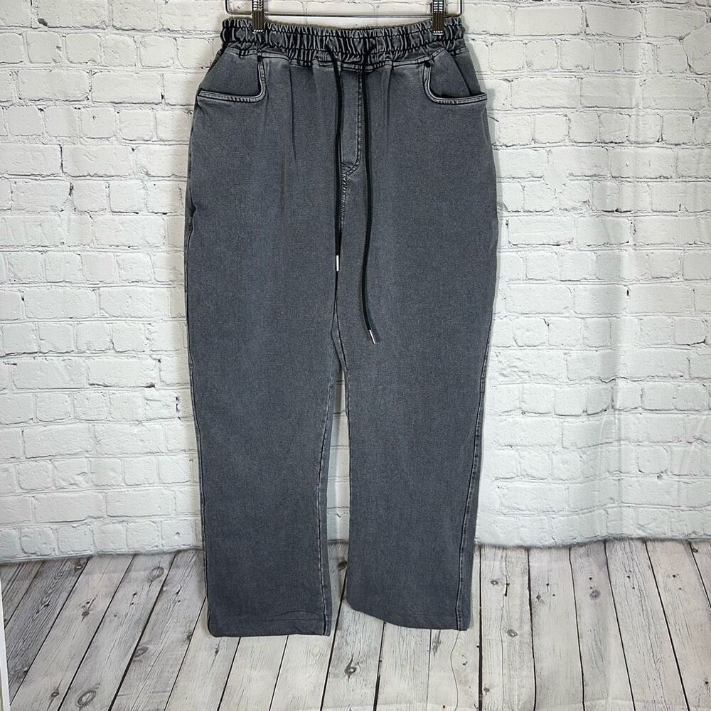Levi’s Slim Fit Elastic Waist  Gray‎ Pants size  XL